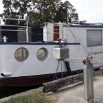 A vendre vedette à moteur pour une navigation fluviale