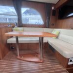 Vedette hollandaise Linssen Grand Sturdy 40.9 AC CALIMERO (2015) – carré avec table et téléviseur