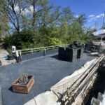 Péniche Freycinet 38,97 m BONANZA (1957) – terrasse extérieure avec salon de jardin
