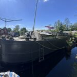 Péniche Freycinet 38,97 m BONANZA (1957) – étrave et coque avant à quai