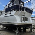 Vedette hollandaise Noblesse 38 ANATOLE (1998) – carène et hélice au sec sur bers