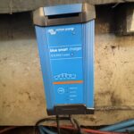 Pénichette Locaboat 930 Sérénité (1981) – chargeur de batterie Victron Blue Smart