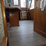 Vedette Bronsveen Kotter 1480 – Salon, sol refait
