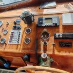 Vedette hollandaise Helena Cruiser (1980) – tableau de bord du poste de pilotage