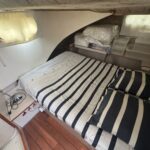 Vedette fluviale Nicols 1100 Lodève (1998) – cabine double avec lit et rangements