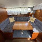 Vedette Van Vliet Atico 38 Joanne (1994) – carré, banquette en U et table