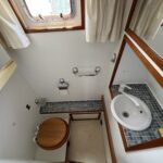 Vedette Van Vliet Atico 38 Joanne (1994) – seconde salle d'eau, WC et lavabo