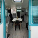 Vedette hollandaise Vetus 1200 Damier (1992) – vue du carré depuis la porte arrière