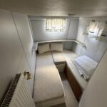 Vedette hollandaise Vetus 1200 Damier (1992) – cabine avec deux couchages et rangements