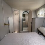 Vedette hollandaise Vetus 1200 Damier (1992) – cabine double avec accès direct à la salle d'eau