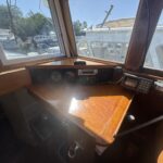 Trawler Schouten Muiden Tibo (1978) – table à cartes et électronique de navigation