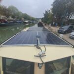 Péniche Luxe-Motor 14,50 m (1928) – panneaux solaires sur le toit de la timonerie