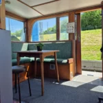 Luxemotor 25 m - Timonerie et coin repas