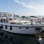 Vedette hollandaise 12,50 m – Vue trois quarts avant