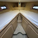Vri-Jon Contessa 40 Maverick – Cabine avant